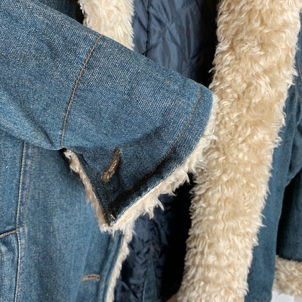 Esprit Woman’s Denim Jacket w Faux Fur - Picture 6 of 8